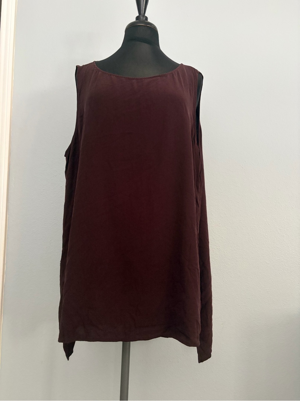 Eileen Fisher Sleeveless Tank in Deep Burgundy